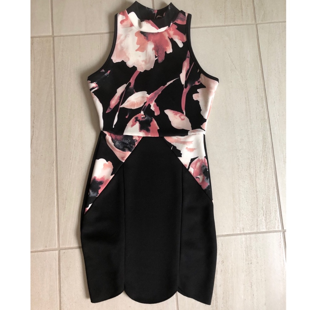 Mini dress
